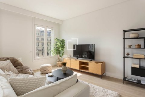 Apartament w Barcelona, Hiszpania 3 sypialnie, 132 mkw. nr 150897 – zdjęcie 4