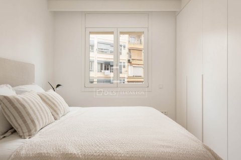 Apartament w Barcelona, Hiszpania 3 sypialnie, 132 mkw. nr 150897 – zdjęcie 28