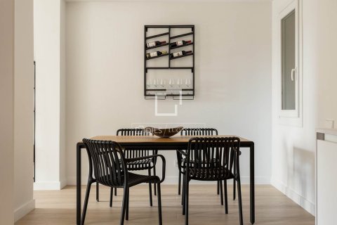 Apartament w Barcelona, Hiszpania 3 sypialnie, 132 mkw. nr 150897 – zdjęcie 18