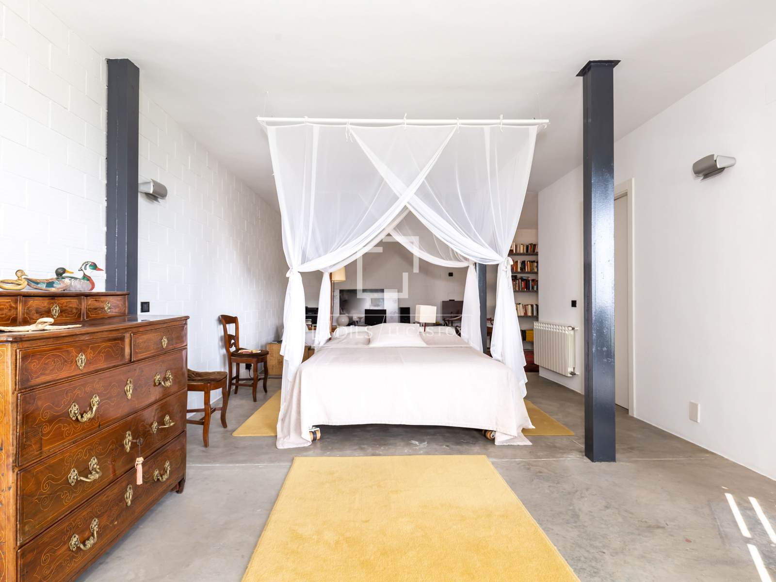 Willa w Barcelona, Hiszpania 4 sypialnie, 439 mkw. nr 150896