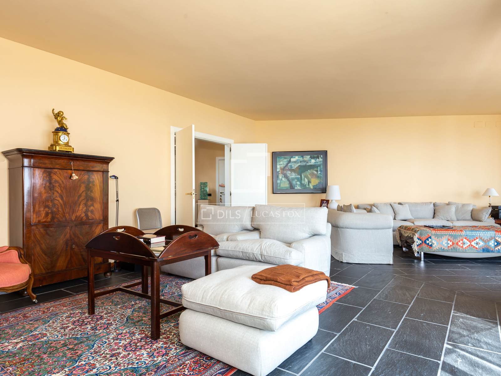 Willa w Barcelona, Hiszpania 4 sypialnie, 439 mkw. nr 150896