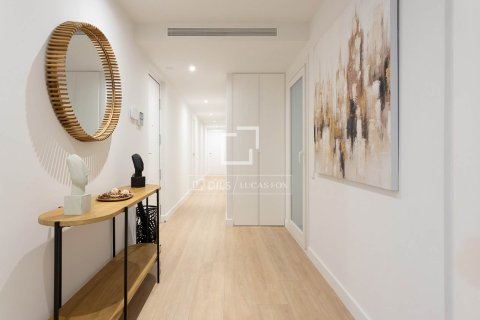 Apartament w Barcelona, Hiszpania 3 sypialnie, 132 mkw. nr 150898 – zdjęcie 25