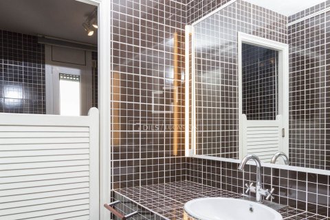 Villa en venta en Sant Just Desvern, Barcelona, España 9 dormitorios, 606 m2 No. 150901 - foto 17