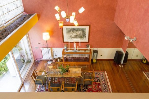 Villa en venta en Sant Just Desvern, Barcelona, España 9 dormitorios, 606 m2 No. 150901 - foto 3