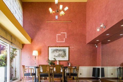 Villa en venta en Sant Just Desvern, Barcelona, España 9 dormitorios, 606 m2 No. 150901 - foto 2