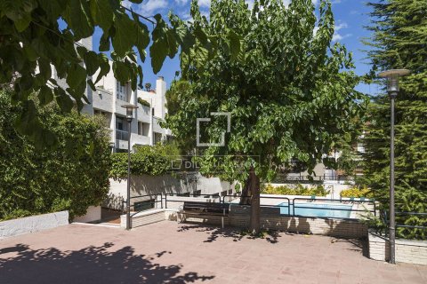 Villa en venta en Sant Just Desvern, Barcelona, España 9 dormitorios, 606 m2 No. 150901 - foto 19