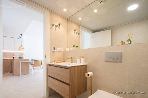 Apartamento en venta en Pilar de la Horadada, Alicante, España 2 dormitorios, 77 m2 No. 173440 - foto 9