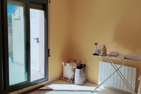 Huoneisto myytävänä Gandesa, Tarragona, Espanja, 4 makuuhuonetta, 108 m2 No. 185695 - kuva 11