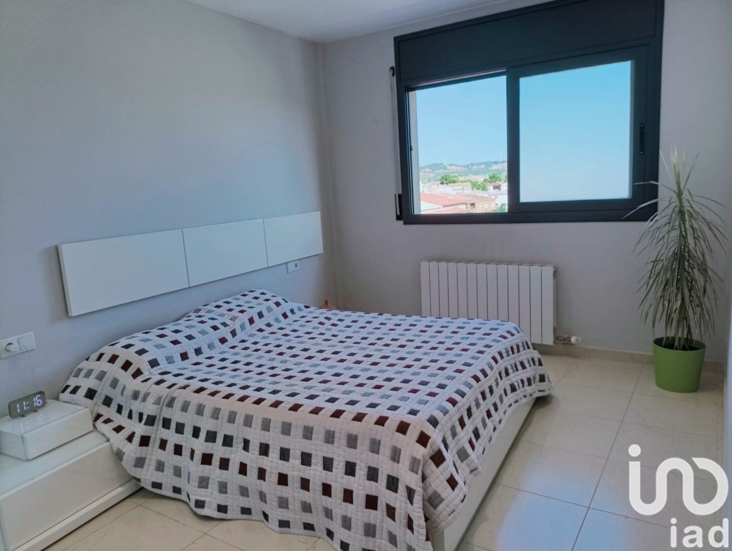 Apartment in Gandesa, Tarragona, Spain 4 bedrooms, 108 sq.m. No. 185695