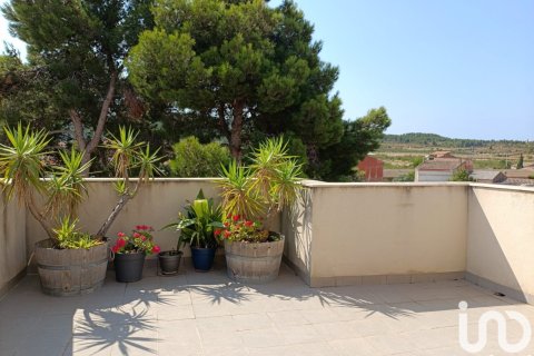 Huoneisto myytävänä Gandesa, Tarragona, Espanja, 4 makuuhuonetta, 108 m2 No. 185695 - kuva 3