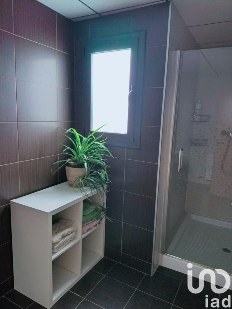 Apartment in Gandesa, Tarragona, Spain 4 bedrooms, 108 sq.m. No. 185695