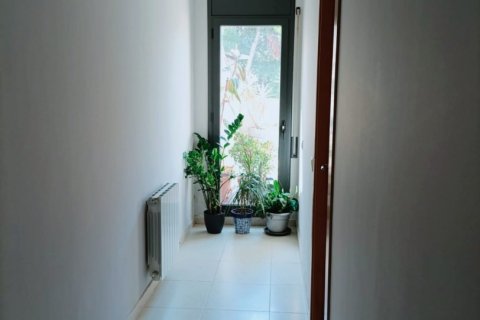 Huoneisto myytävänä Gandesa, Tarragona, Espanja, 4 makuuhuonetta, 108 m2 No. 185695 - kuva 6