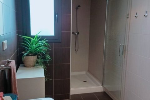 Huoneisto myytävänä Gandesa, Tarragona, Espanja, 4 makuuhuonetta, 108 m2 No. 185695 - kuva 18