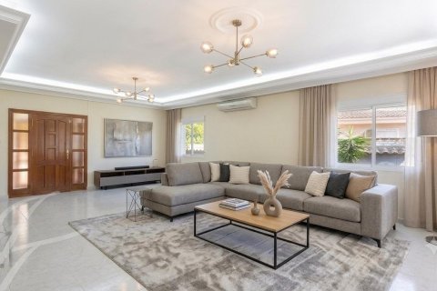 Villa pārdošanā Alicante, Spānijā 5 istabas, 240 m2 Nr. 189097 - attēls 8