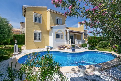 Villa à Alicante, Espagne 194 m2 No. 177522