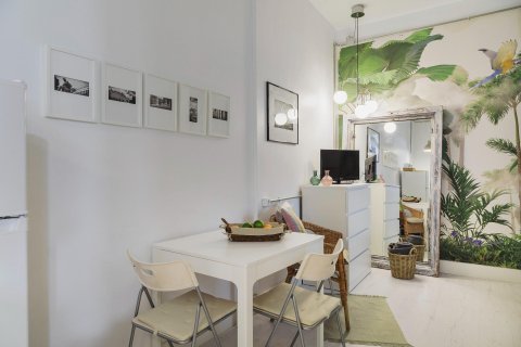 Huoneisto myytävänä Madrid, Espanja , 38 m2 No. 165841 - kuva 2