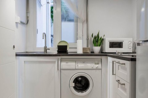 Huoneisto myytävänä Madrid, Espanja , 38 m2 No. 165841 - kuva 7