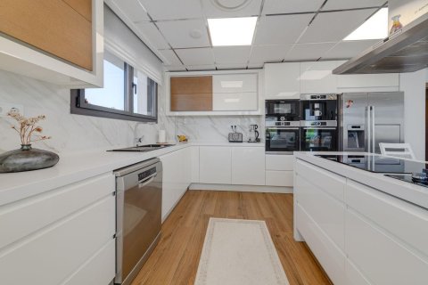 Villa till salu i Torrevieja, Alicante, Spanien 461 kvm. Nr. 165838 - foto 13