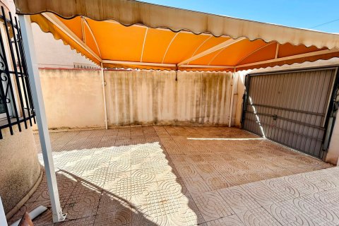 Villa for sale in Torrevieja, Alicante, Spain 3 bedrooms, 126 sq.m. No. 193797 - photo 14