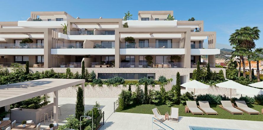 Apartment à Estepona, Malaga, Espagne 2 chambres, 104 m2 No. 147398