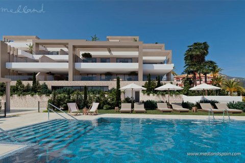 Apartment à vendre à Estepona, Malaga, Espagne, 2 chambres, 104 m2 No. 147398 - photo 3