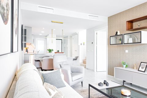 Bungalow till salu i Torrevieja, Alicante, Spanien 2 sovrum, 110 kvm. Nr. 147393 - foto 10