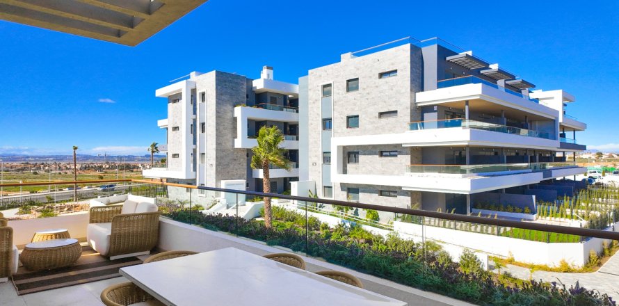 Bungalow i Torrevieja, Alicante, Spanien 2 sovrum, 110 kvm. Nr. 147393