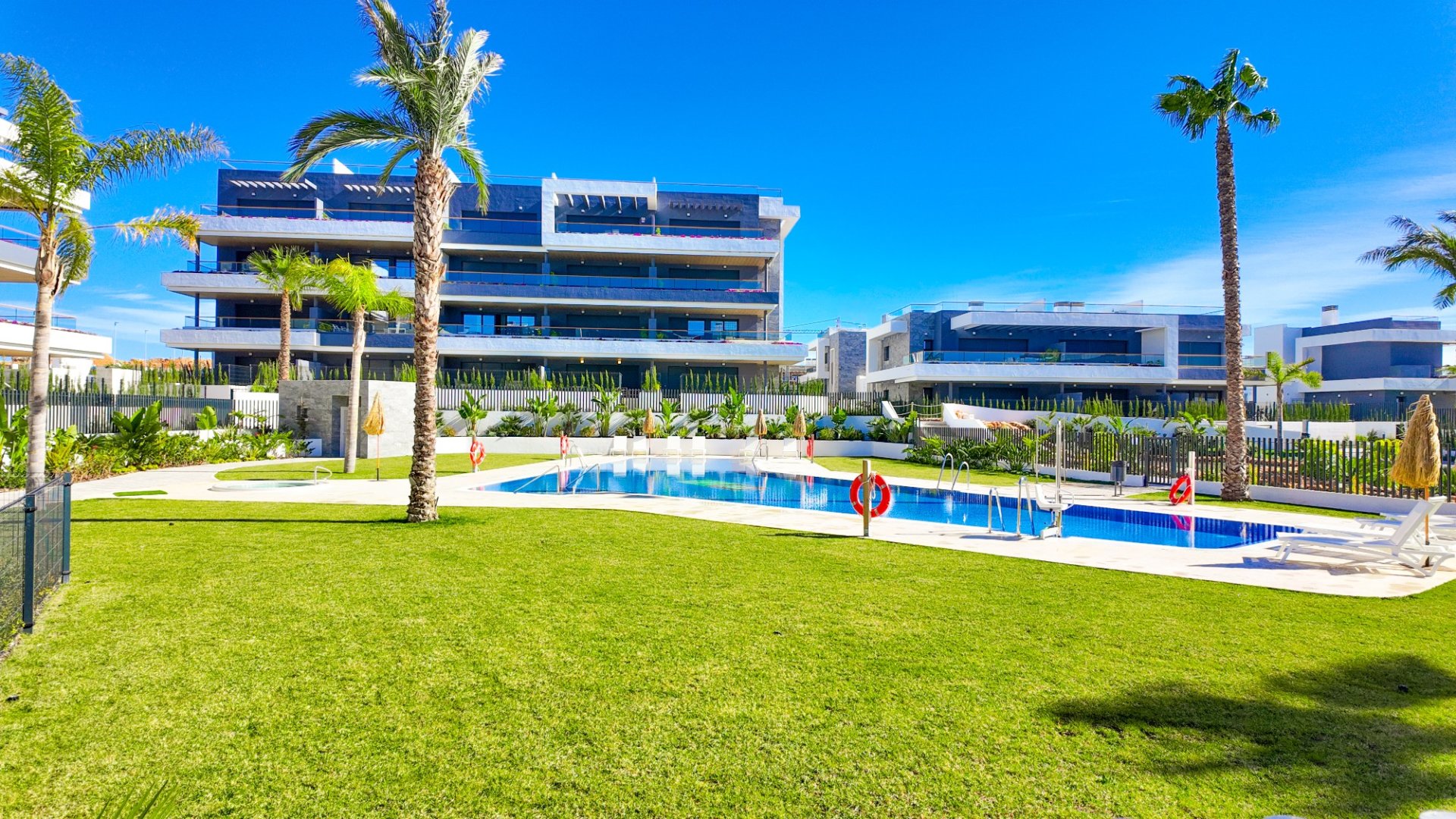 Bungalowi Torrevieja, Alicante, Espanja 2 makuuhuonetta, 109 m2 No. 147393