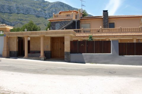Villa in vendita Denia, Alicante, Spagna 11 camere da letto, 700 mq. N° 116550 - foto 2