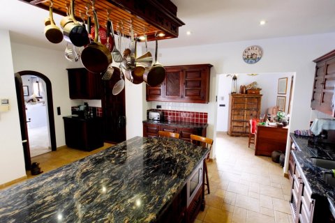 Villa for sale Fustera, Alicante, Spain 4 bedrooms, 600 sq.m. No. 116553 - photo 12