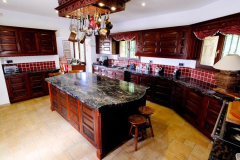 Villa for sale Fustera, Alicante, Spain 4 bedrooms, 600 sq.m. No. 116553 - photo 15