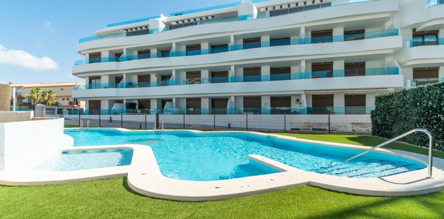 Lägenhet i Playa Flamenca II, Alicante, Spanien 3 sovrum, 131 kvm. Nr. 161300