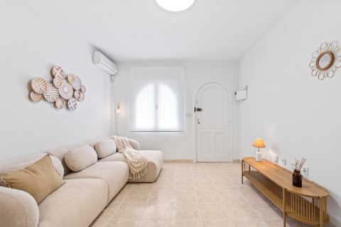 Radhus till salu i Alicante, Spanien 2 sovrum, 65 kvm. Nr. 161303 - foto 30