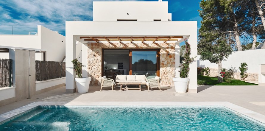 Villa in Alicante, Spain 3 bedrooms, 138 sq.m. No. 161305