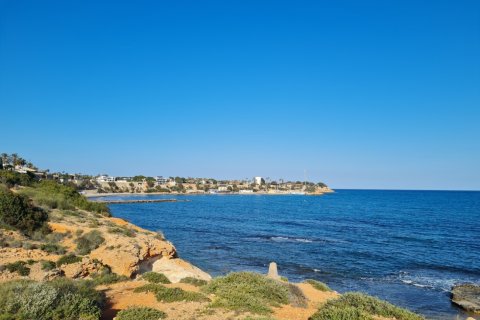 Villa for sale in Alicante, Spain 3 bedrooms, 138 sq.m. No. 161305 - photo 28