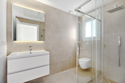 Villa for sale in Alicante, Spain 3 bedrooms, 138 sq.m. No. 161305 - photo 16