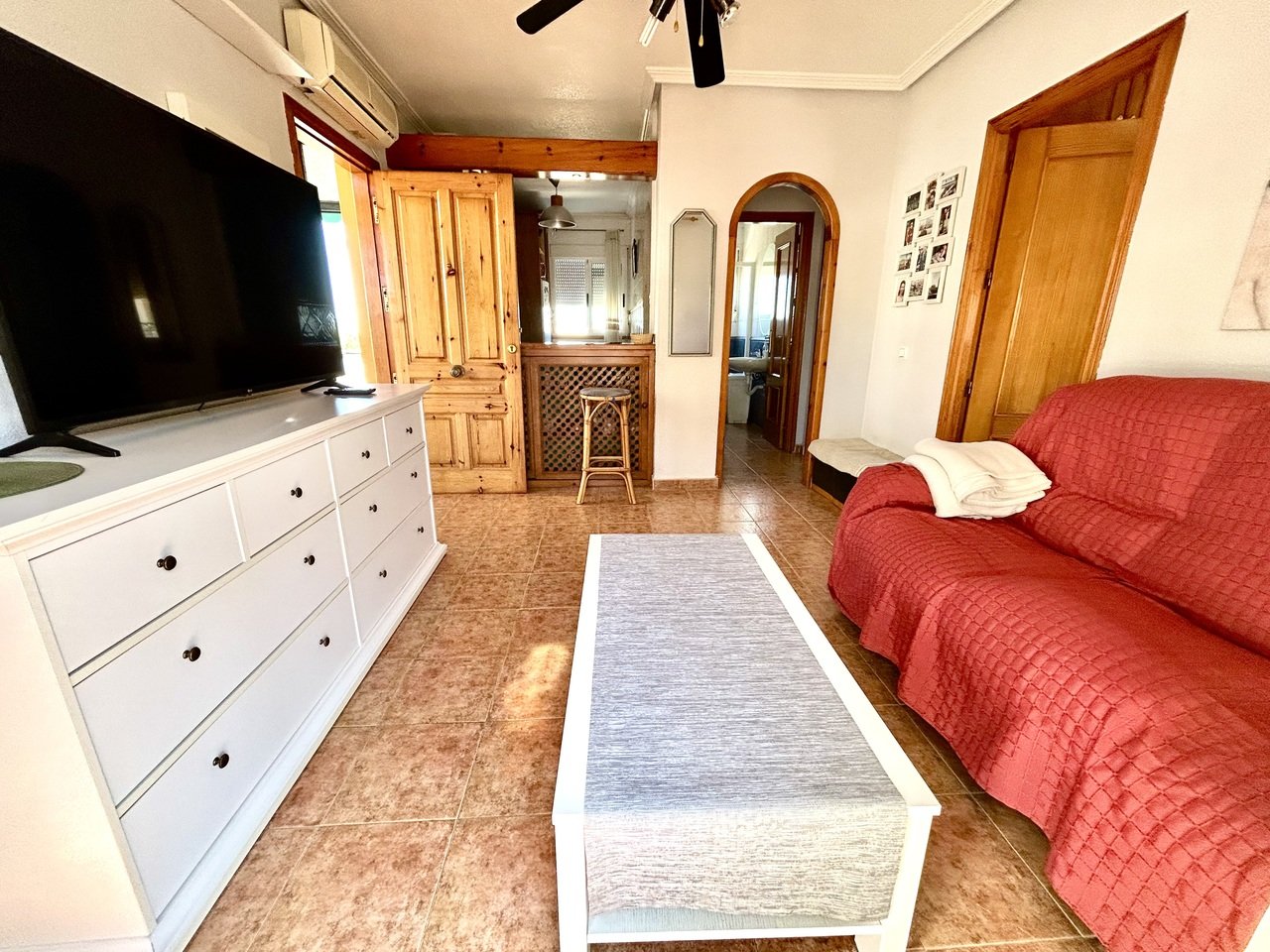 Apartment in Punta Prima, Alicante, Spain 2 bedrooms, 90 sq.m. No. 161301
