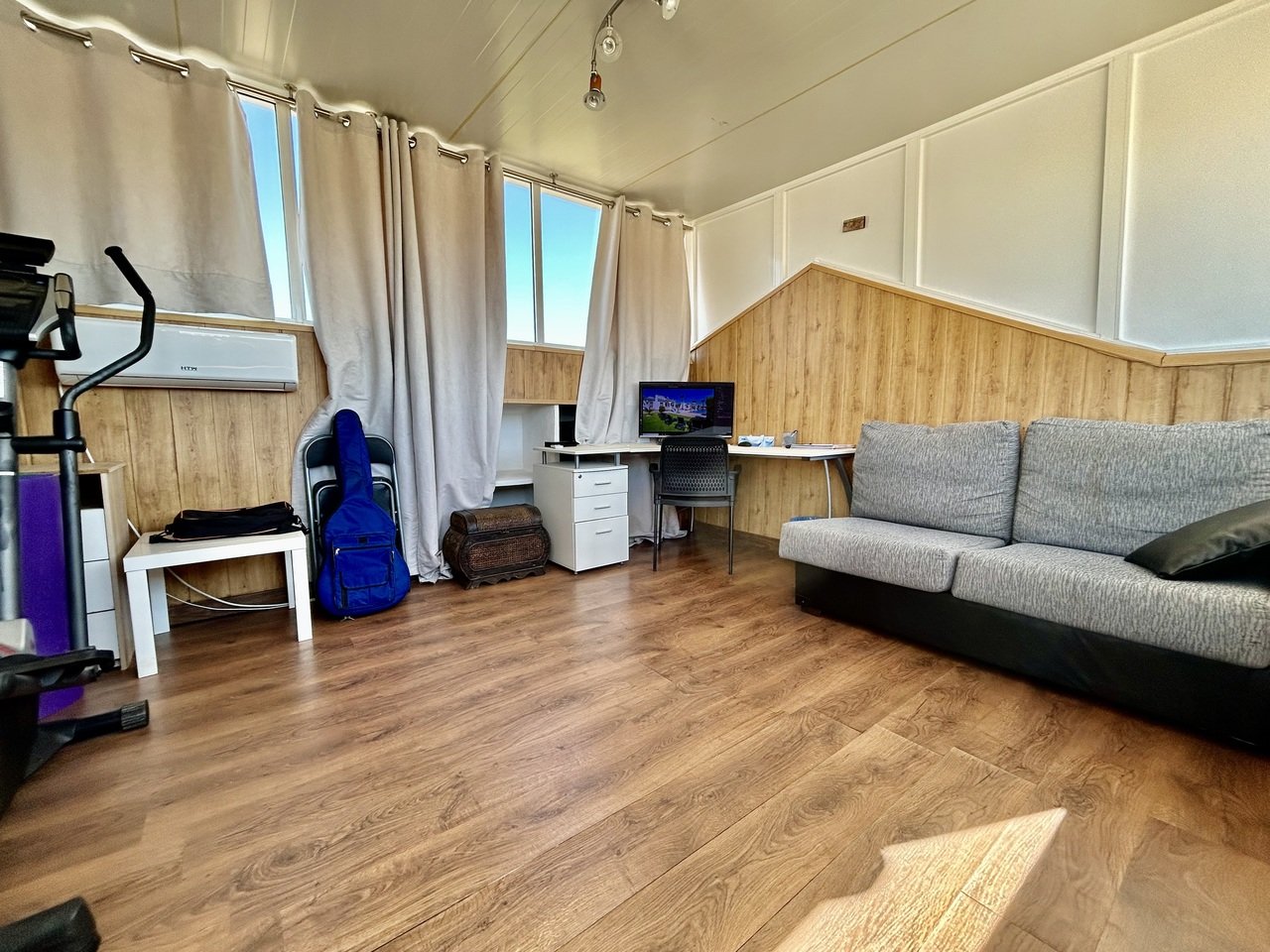 Apartment in Punta Prima, Alicante, Spain 2 bedrooms, 90 sq.m. No. 161301