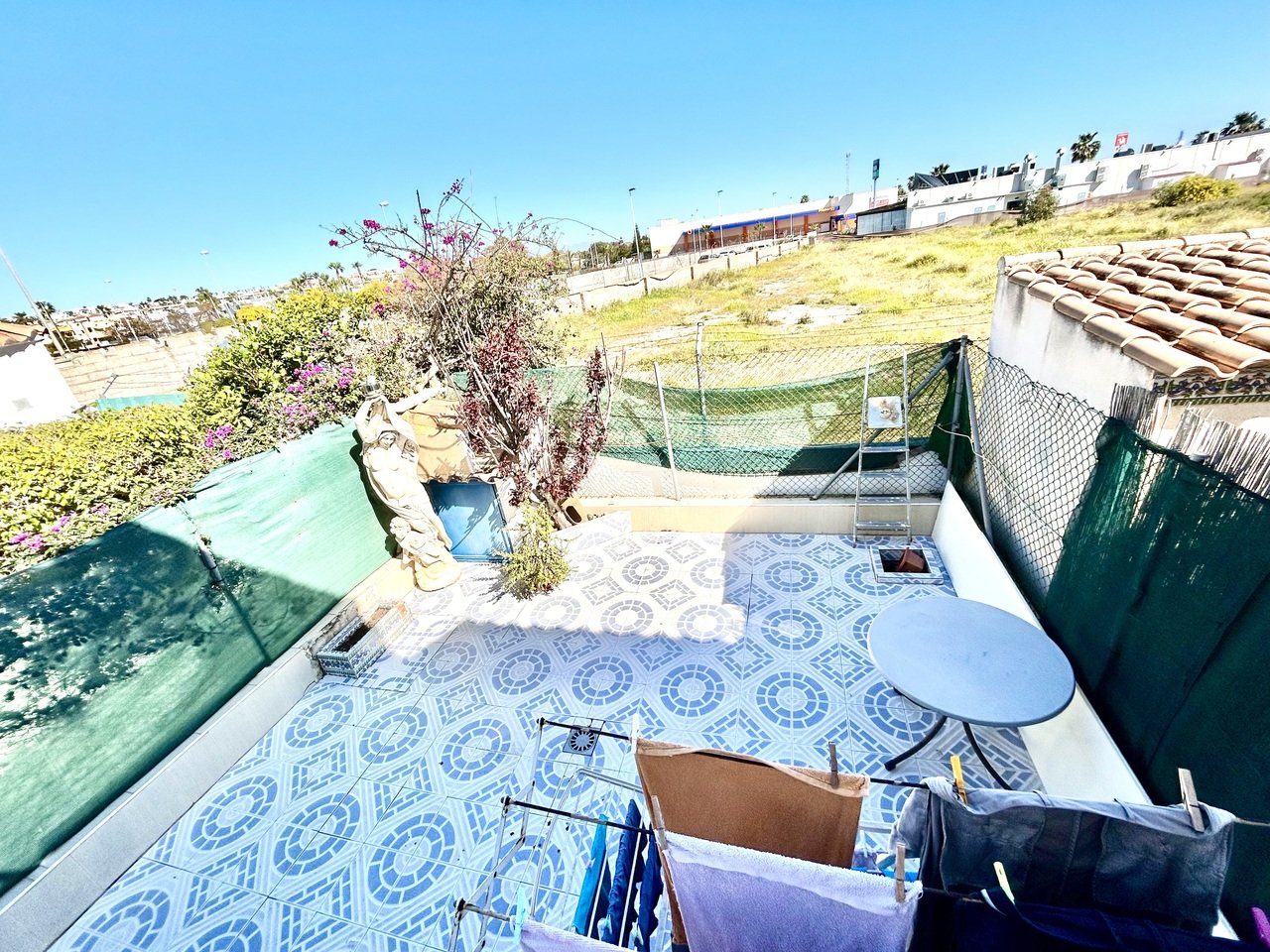 Apartment in Punta Prima, Alicante, Spain 2 bedrooms, 90 sq.m. No. 161301