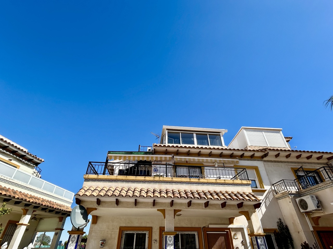 Apartment in Punta Prima, Alicante, Spain 2 bedrooms, 90 sq.m. No. 161301