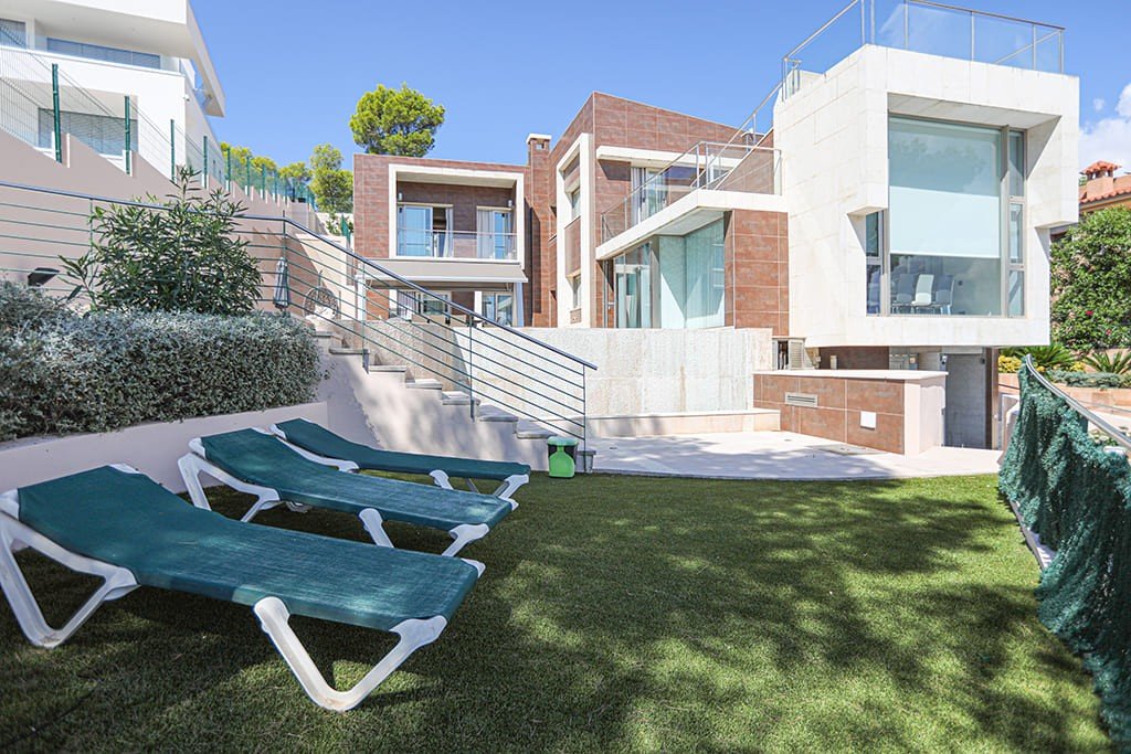 Villa in Palmanova, Mallorca, Spain 4 bedrooms, 445 sq.m. No. 148072
