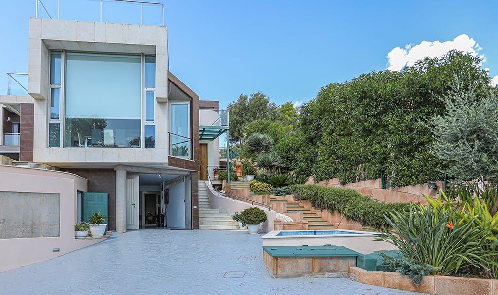 Villa in Palmanova, Mallorca, Spain 4 bedrooms, 445 sq.m. No. 148072