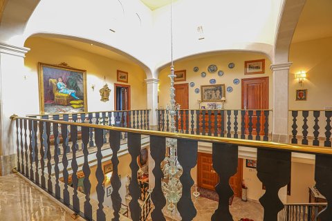 Villa for sale in Mallorca, Spain 6 bedrooms, 850 sq.m. No. 148071 - photo 28
