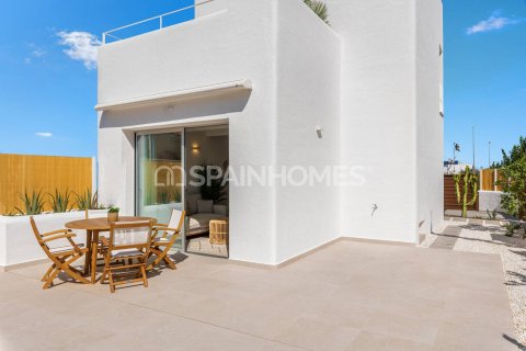 Villa till salu Los Alcazares, Murcia, Spanien 3 sovrum, 121 kvm. Nr. 76645 - foto 23