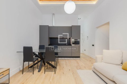 Apartamento en venta en Barcelona, España 2 dormitorios, 57 m2 No. 160838 - foto 5