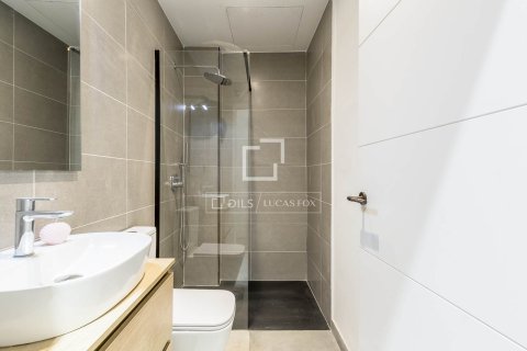 Apartamento en venta en Barcelona, España 2 dormitorios, 57 m2 No. 160838 - foto 21