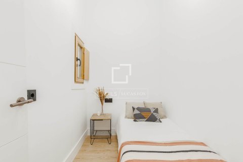 Apartamento en venta en Barcelona, España 2 dormitorios, 57 m2 No. 160838 - foto 19