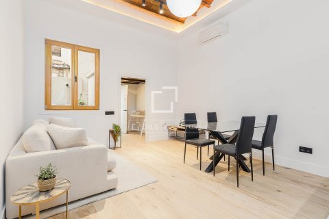 Квартира в Барселона, Испания 2 спальни, 57м2 №160838