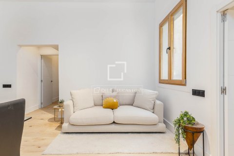 Apartamento en venta en Barcelona, España 2 dormitorios, 57 m2 No. 160838 - foto 7