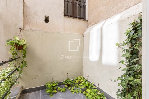 Apartamento en venta en Barcelona, España 2 dormitorios, 57 m2 No. 160838 - foto 3